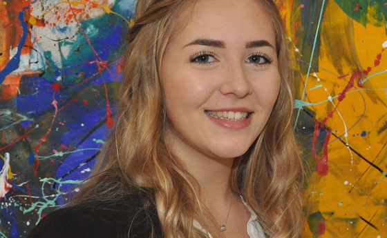 Hölzl Simone